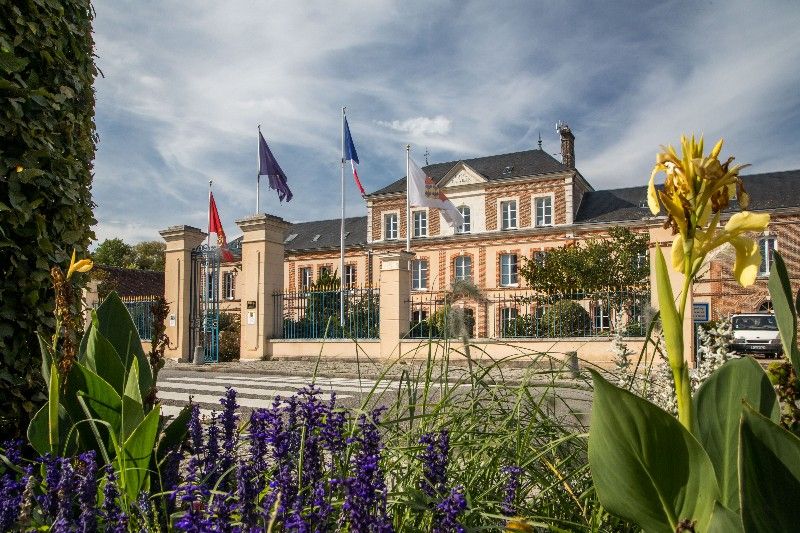 Mairie de Mesnils-sur-Iton